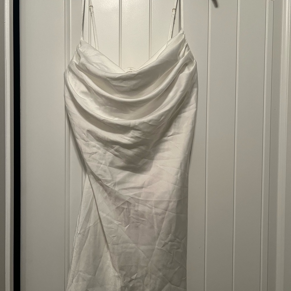 Beautiful white dress!
